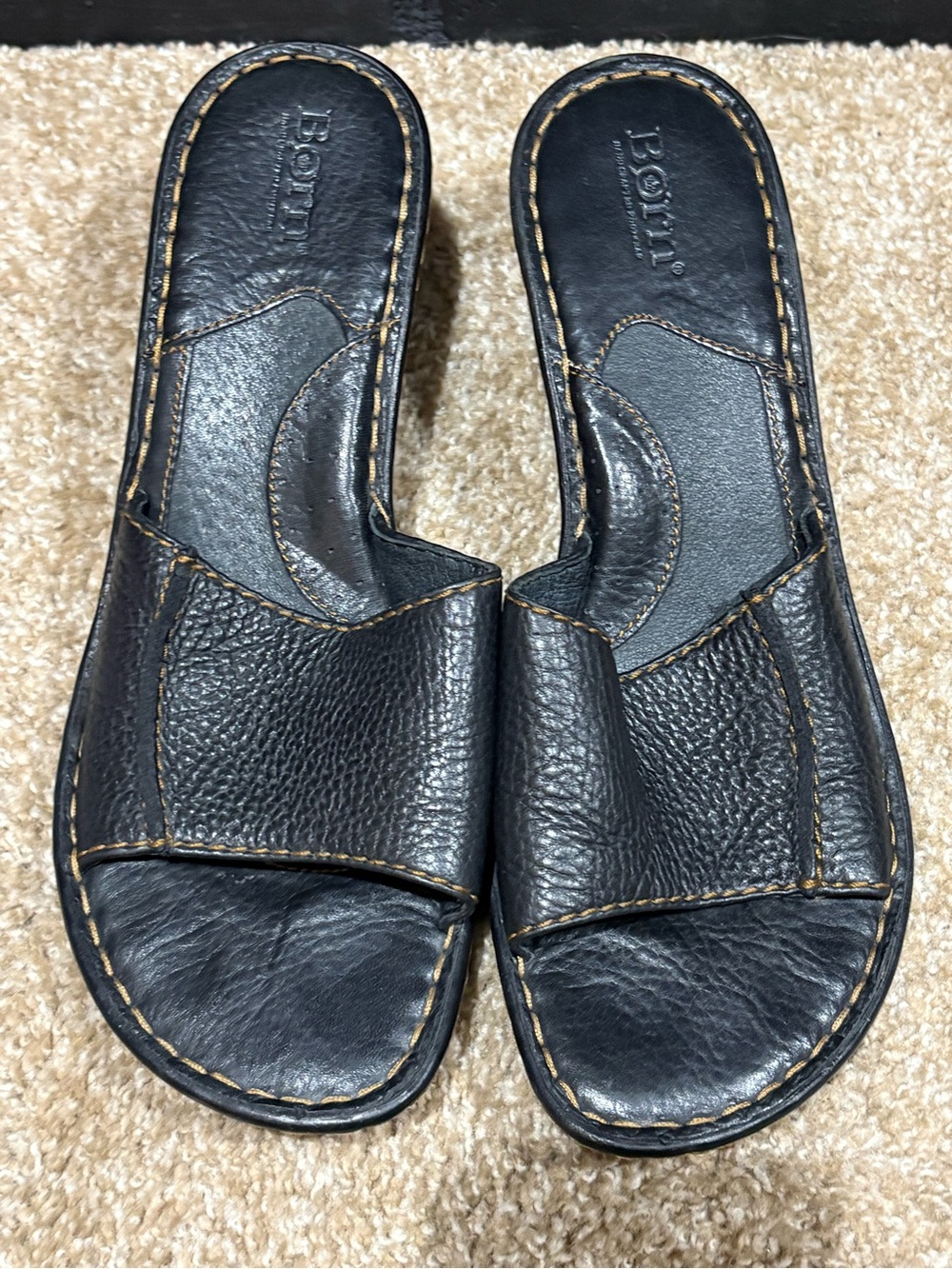 Born Black Leather Slide Sandals with Contrast Stitching